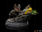 Preview: Dennis Nedry meets the Dilophosaurus Statue 1:10 Art Scale Deluxe, Jurassic Park, 21 cm