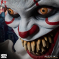 Preview: Sinister Pennywise Sprechende Puppe Mezco Designer Series Mega Scale, Es Kapitel 2, 38 cm