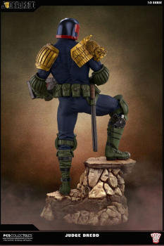 Judge Dredd Statue 1/3