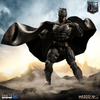 Tactical Suit Batman One:12