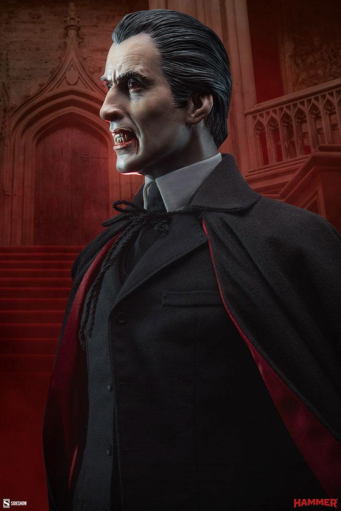 Dracula (Christopher Lee) Statue Premium Format, 56 cm | BlacksBricks