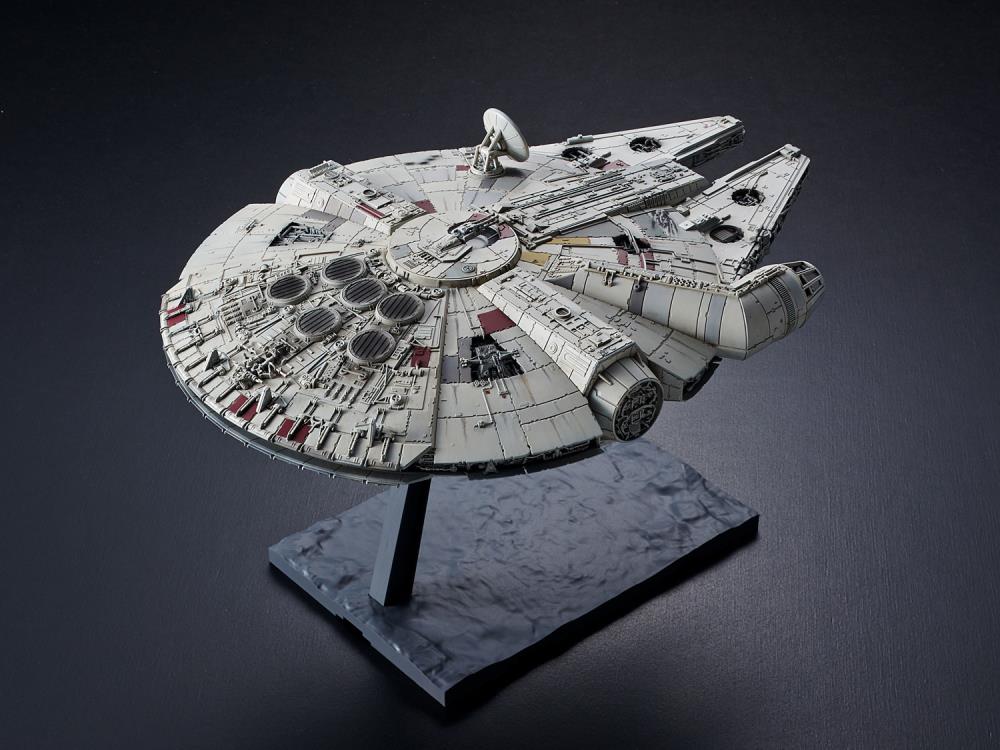 BANDAI Millennium Falcon 1:144 - Star Wars Modellbausatz