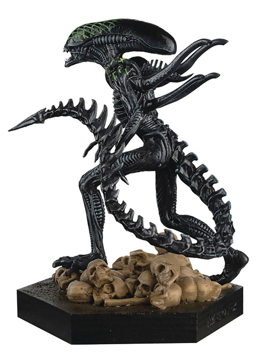 Alien Xenomorph Statue
