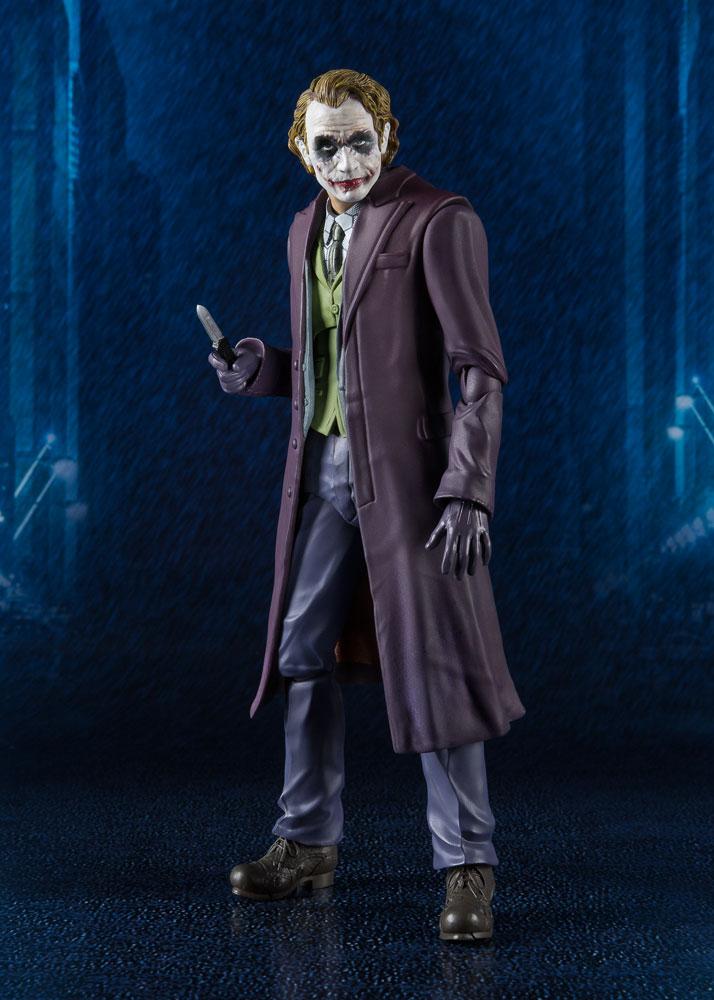 The Joker Action Figure S.H.Figuarts The Dark Knight 16 cm