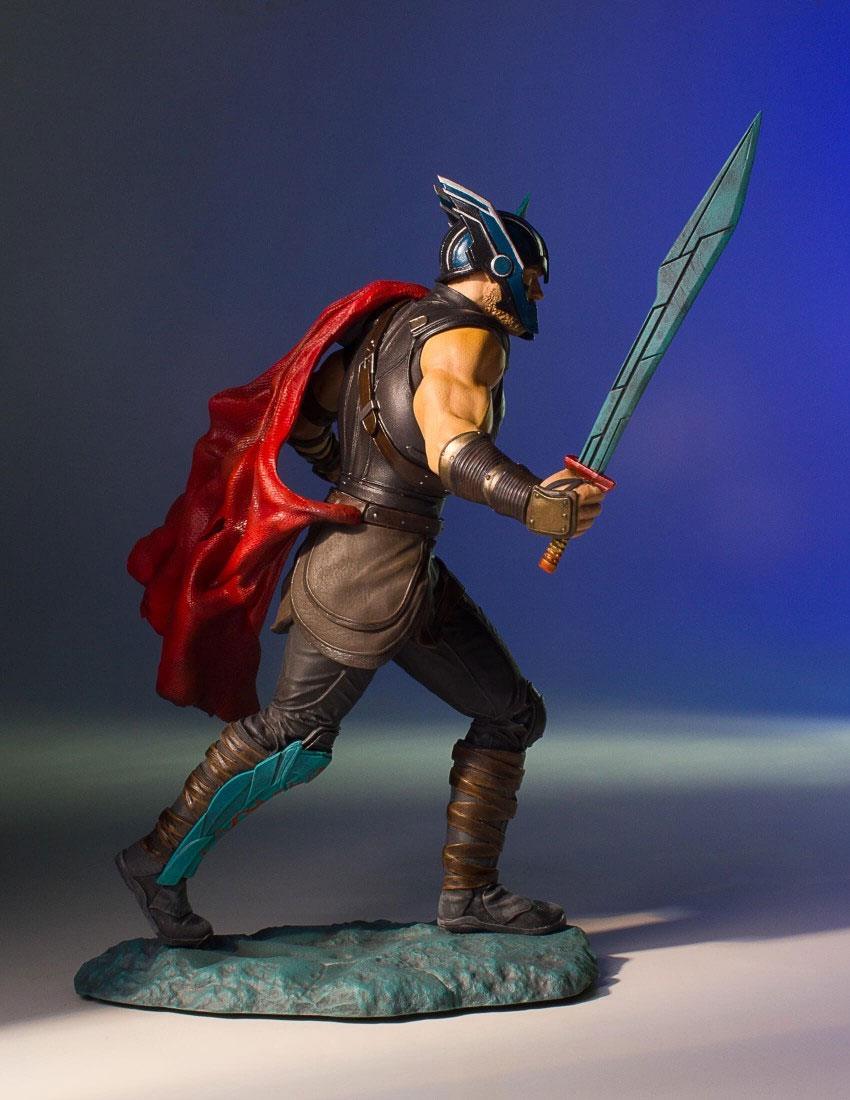 Figurine - Thor: Love and Thunder Gallery Deluxe Thor 23 cm