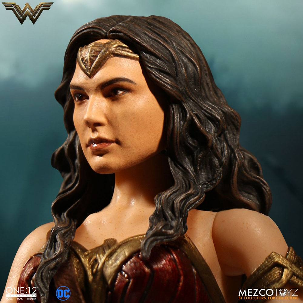 wonder woman mezco