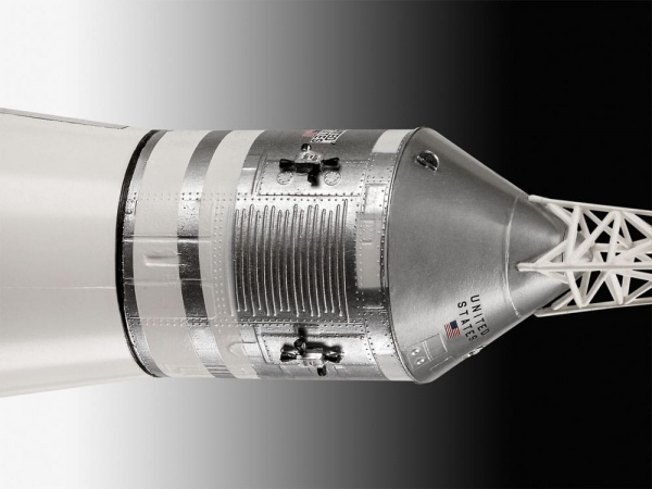Apollo 11 Saturn V Rocket Model Kit 1/96, NASA, 114 cm