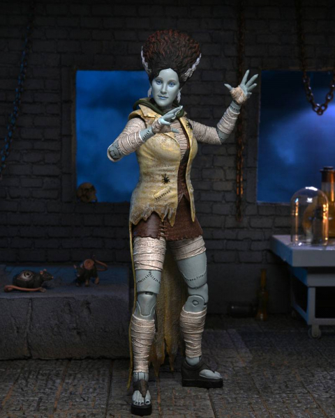 Ultimate April as The Bride Action Figure, Universal Monsters x Teenage Mutant Ninja Turtles, 18 cm