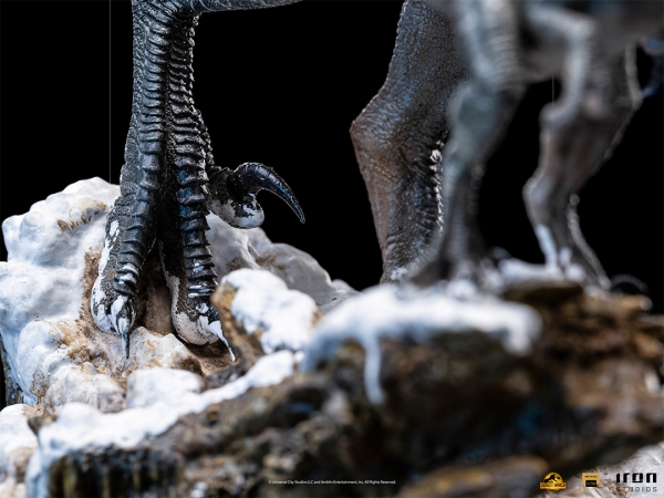 Blue and Beta Statue 1/10 Art Scale Deluxe, Jurassic World Dominion, 20 cm
