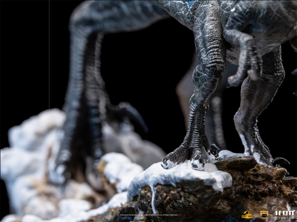 Blue and Beta Statue 1/10 Art Scale Deluxe, Jurassic World Dominion, 20 cm