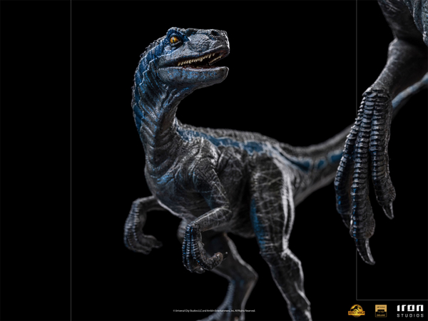 Blue and Beta Statue 1/10 Art Scale Deluxe, Jurassic World Dominion, 20 cm