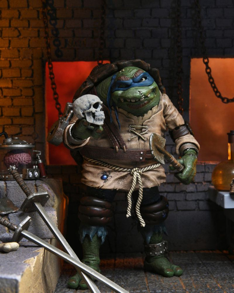 Ultimate Leonardo as The Hunchback Actionfigur, Universal Monsters x Teenage Mutant Ninja Turtles, 18 cm