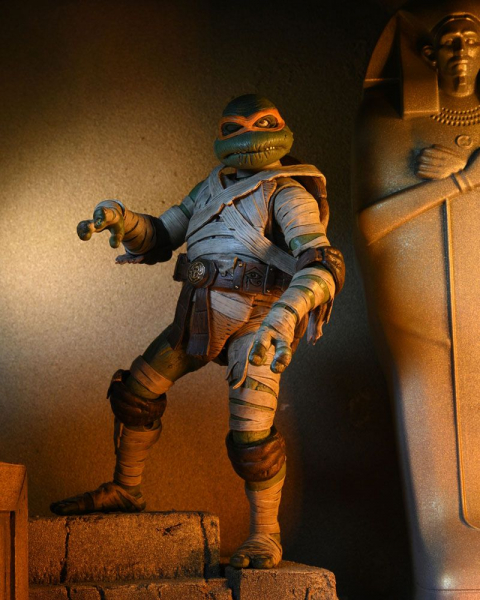 Ultimate Michelangelo as The Mummy Action Figure, Universal Monsters x Teenage Mutant Ninja Turtles, 18 cm