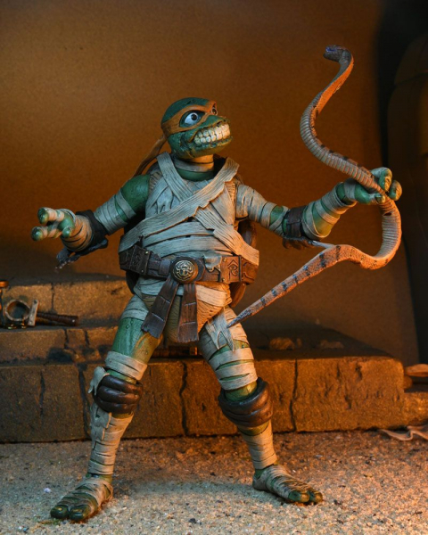 Ultimate Michelangelo as The Mummy Action Figure, Universal Monsters x Teenage Mutant Ninja Turtles, 18 cm