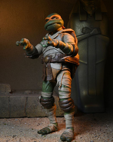 Ultimate Michelangelo as The Mummy Action Figure, Universal Monsters x Teenage Mutant Ninja Turtles, 18 cm
