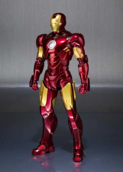 Bandai Figuarts Action Figure Iron Man Mark VI & Hall of Armor S.H Iron Man 