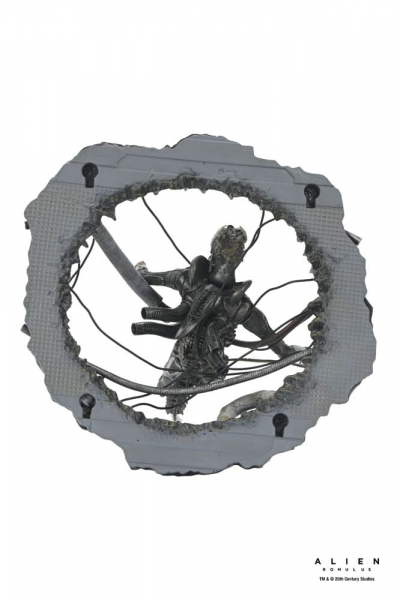 Suspended Lab Xenomorph XX121 Actionfigur Deluxe, Alien: Romulus, 23 cm