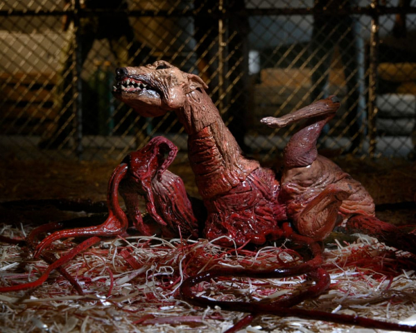Ultimate Dog Creature Actionfigur Deluxe, Das Ding aus einer anderen Welt, 18 cm