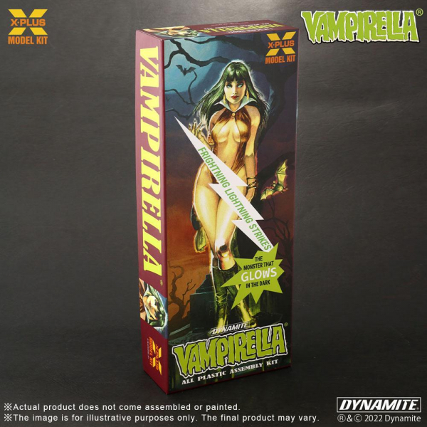 Vampirella Modellbausatz 1:8 Glow in the Dark, 23 cm